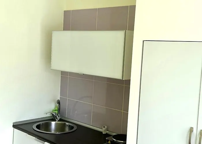 Giotis Apartamento *